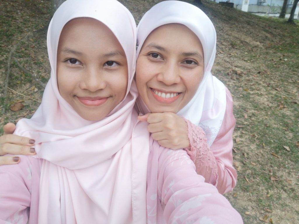 Kulit Jerawat Anak Remaja