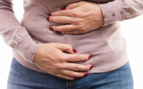 Perut Bloating: Punca, Tanda dan Cara Mengatasinya